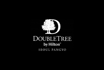 Double Tree by Hilton 로고